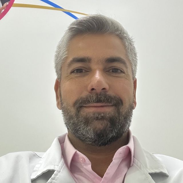 Omar Sayar De Castro, Médico clínico geral Cabo Frio