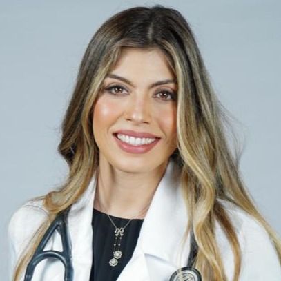 Tatiana Paranhos de Campos Gontijo, Médico clínico geral Rio de Janeiro