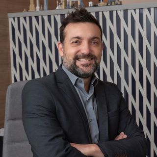 Dr. Joao Renato Swensson