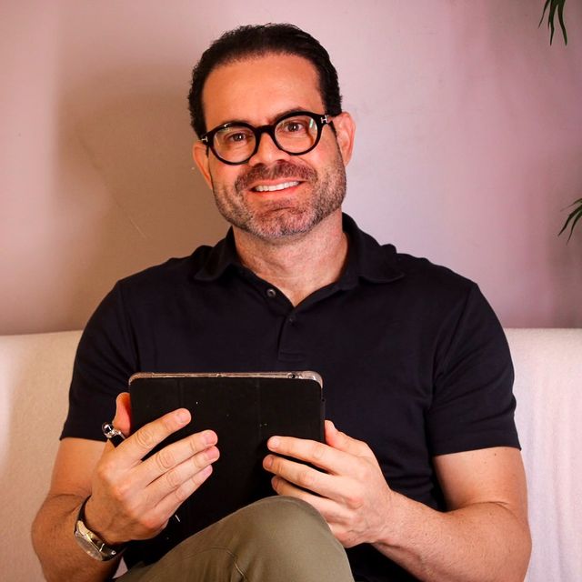 Dr Ricardo Martins, Ginecologista Crateús
