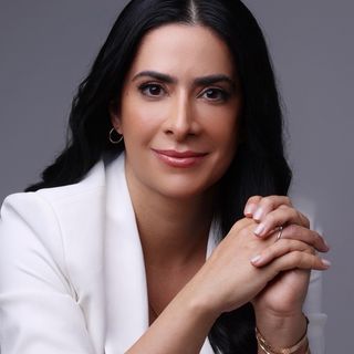 Mariana Cioffi, Cirurgião plástico Porto Alegre