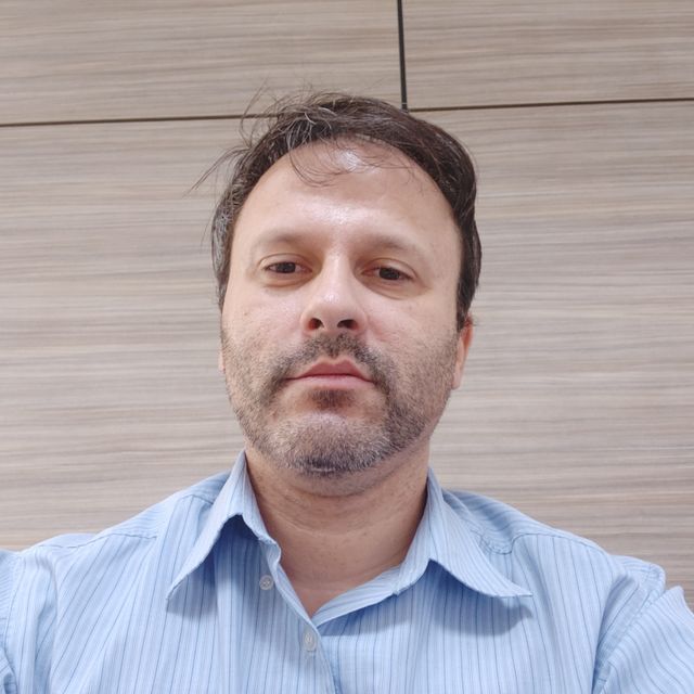 Elvis Leonardo Saraiva Lorenzin, Psiquiatra Contagem