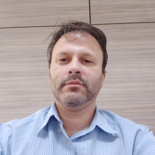 Ampliar imagem: Elvis Leonardo Saraiva Lorenzin, Psiquiatra Contagem