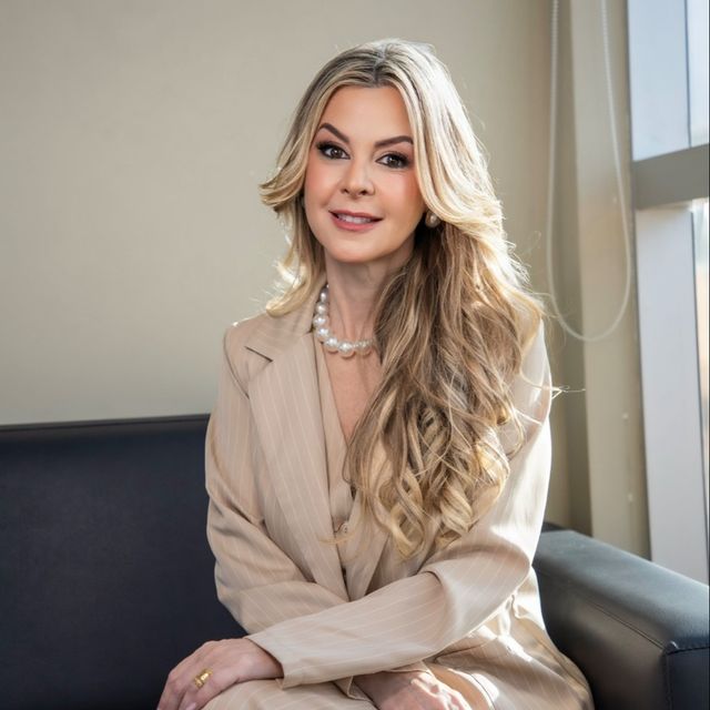 Claudia Lopes Nascimento Roldi, Pediatra Vitória