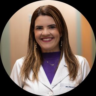 Ampliar imagem: Priscila Alves, Oncologista Salvador