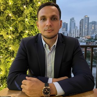 Acercar imagen: Sebastián Enrique Lugo Escobar, Psicólogo Bello