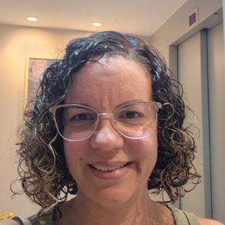 Dra. Ana Luiza Beltrão Sampaio .