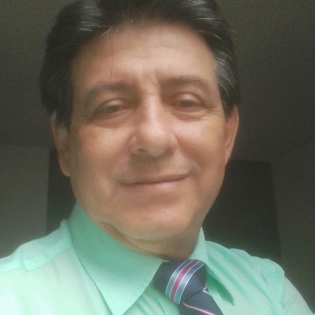 Alberto Morales A, Terapeuta complementario Cali
