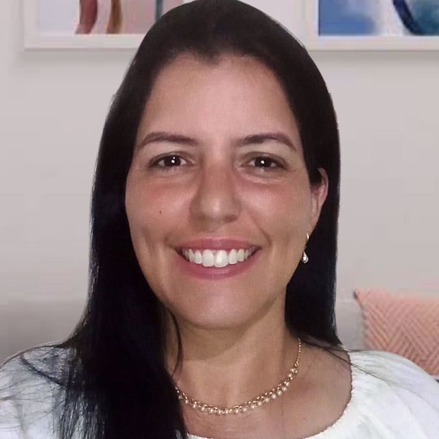 Rosana  Gomes, Psicanalista Descalvado