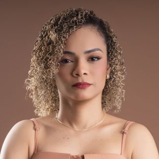 Mariana Oliveira de Araújo, Ortopedista - Traumatologista Salvador