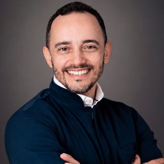 Vinícius Albuquerque, Oftalmologista São Luís
