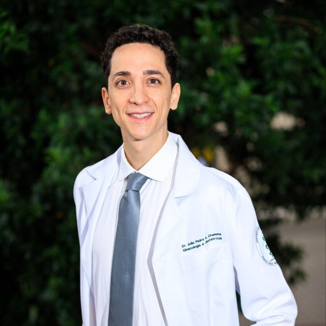 João Pedro  Andrade Chamma, Ginecologista Curitiba