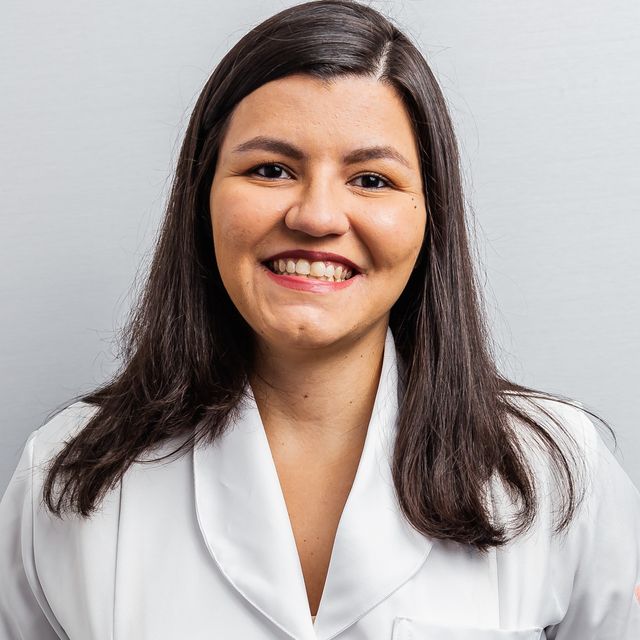 Deborah de Melo Dayube Cruz, Reumatologista pediátrico Rio de Janeiro