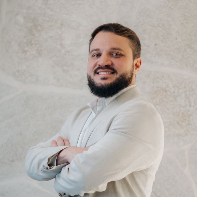 Victor Augusto Leite Pereira Pinto, Ortopedista - Traumatologista Santos