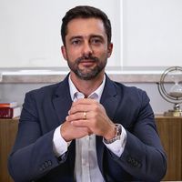 Flávio Faria .
