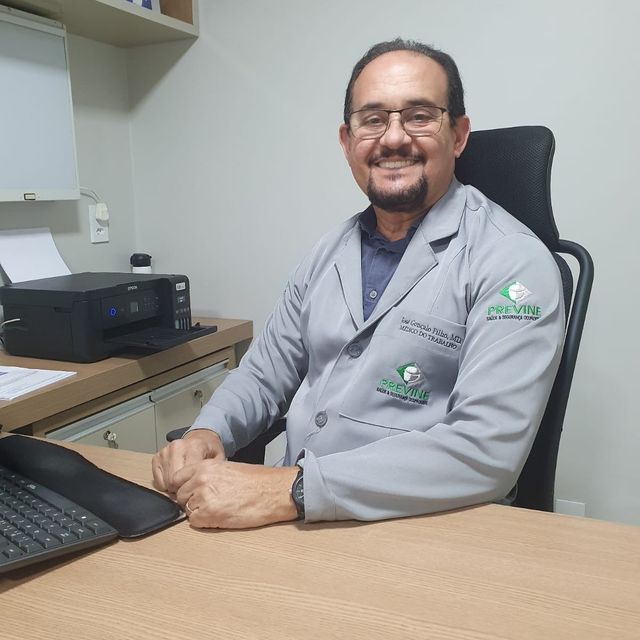 José Gonçalo Silva Filho, Especialista em Clínica Médica Maceió