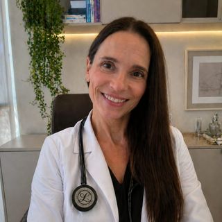 Dra. Cinthia Keli  Somariva