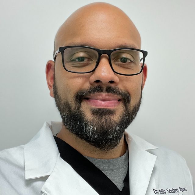 Julio Soublett Rivas, Gastroenterólogo Vitacura