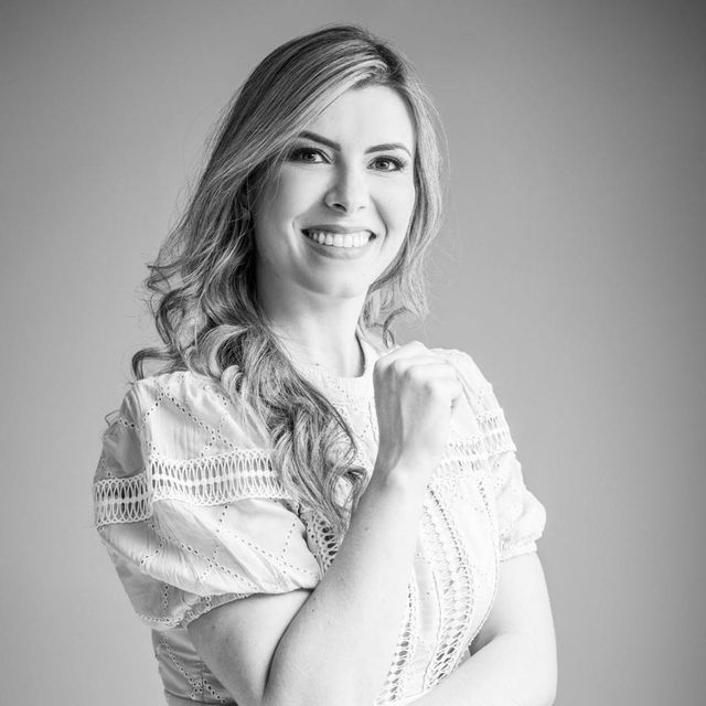 Sarah  Vale Rios Nogueira, Dermatologista Carmo do Cajuru