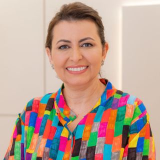 Ampliar imagem: Alessandra Arantes da Silva, Ginecologista Goiânia