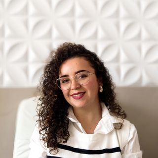 Ampliar imagem: Julie Louzada, Psicólogo Rio Grande