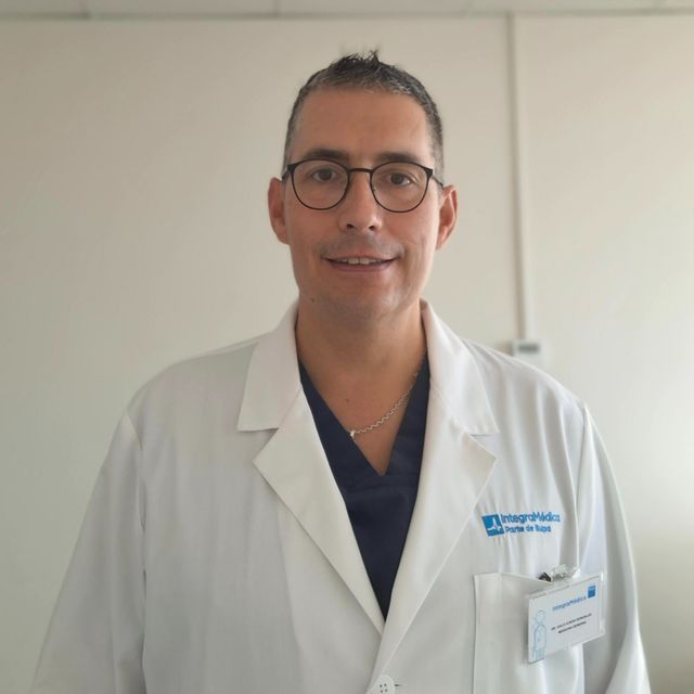 Galo  Ojeda González, Médico general Santiago