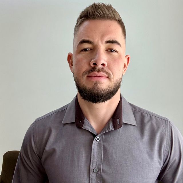 Rodrigo Klostermann Lechinoski, Quiropraxista Curitiba