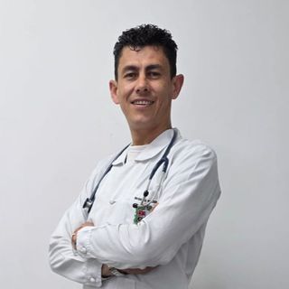 Acercar imagen: Andrès Felipe Guzmàn Fernàndez, Médico general Bogotá