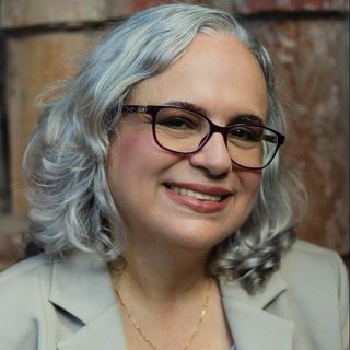 Ampliar imagem: Helena Alzira Guimarães Gouvêa, Psicólogo Salvador