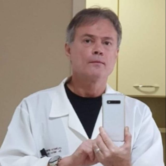 Milton Spritzer, Oftalmologista Porto Alegre