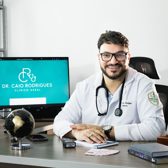 Caio Rodrigues, Médico clínico geral Itamaraju