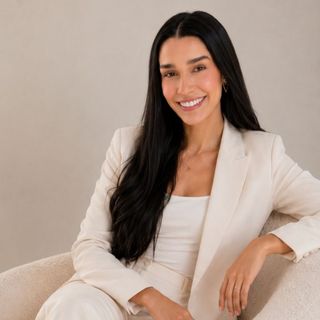 Alice Mourão Barcelos, Dermatologista Vitória