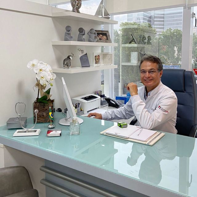 Marcio Teixeira, Dermatologista Porto Alegre