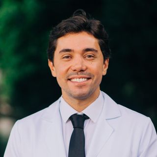Renato Mendonça Júnior , Especialista em Clínica Médica Ribeirão Preto