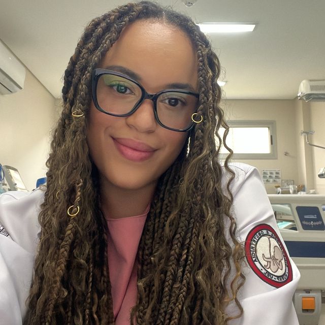 Maria Fernanda  Volpe de Almeida, Ginecologista Apucarana