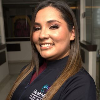 Acercar imagen: Karla Chacón Cobos, Odontólogo Bogotá