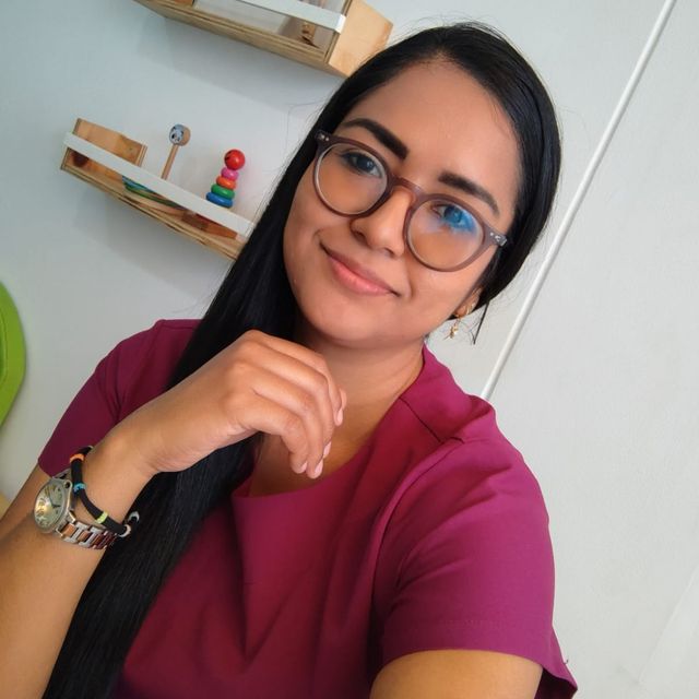 Yuliana Londoño Camuez, Fisioterapeuta Cali
