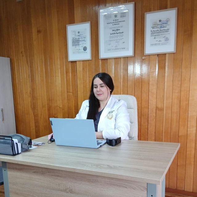 Ines  Seguel Hormazabal, Dermatólogo Coyhaique