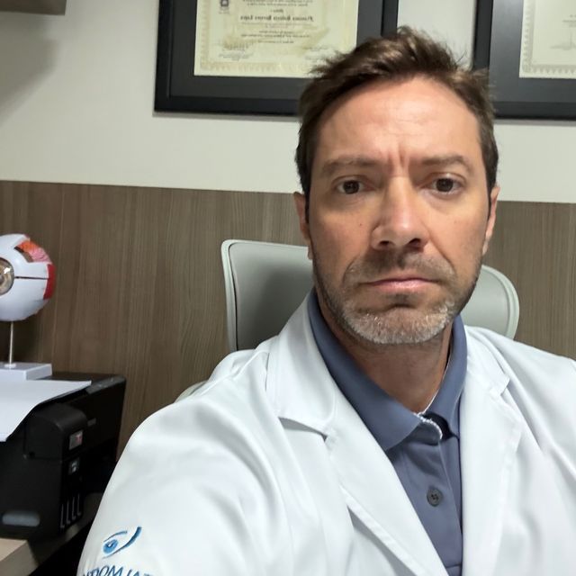 Francisco Roberto Herrera Lopes, Oftalmologista Jaú