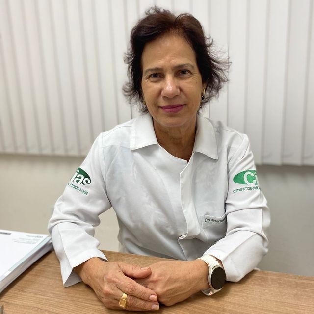 Francismara Barros de Sant´anna ., Médico clínico geral Vitória