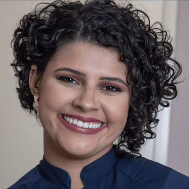 Carina Pires, Dentista Rio de Janeiro