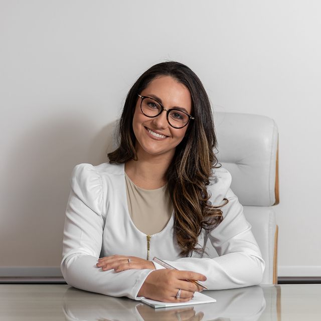 Lara  Luz de Miranda Silva , Cirurgião vascular Porto Alegre