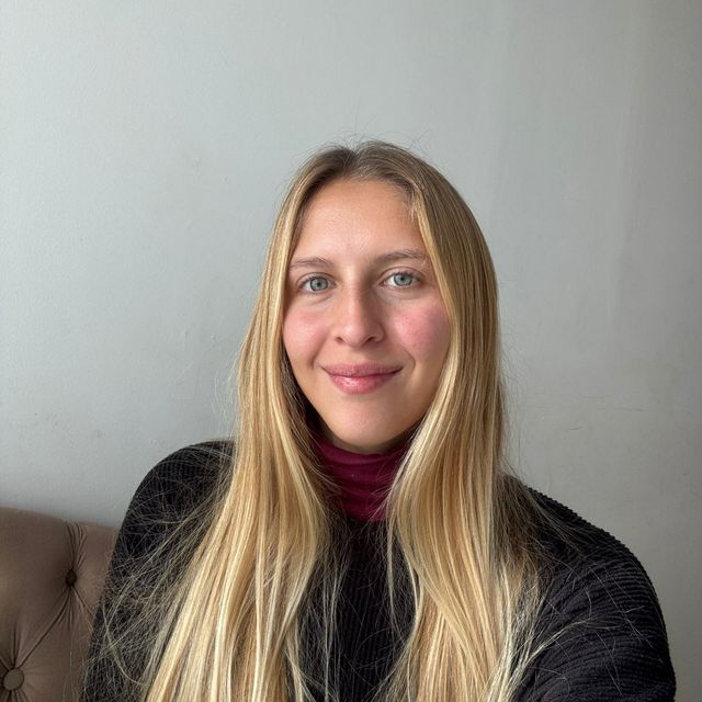 Aldana Poggi, Psicólogo Pilar