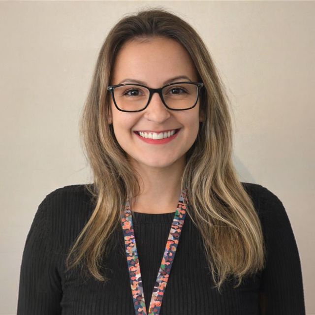 Carina Cavichioli, Psicólogo Blumenau