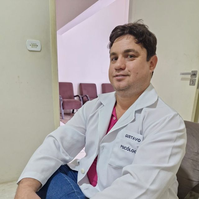 Gustavo Luiz Perez Moreno, Psicólogo Junqueirópolis