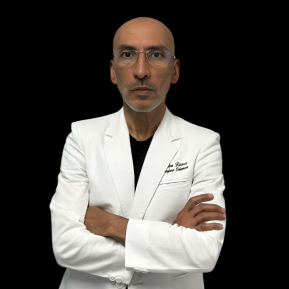 Carlos Alberto Rivera Suárez, Neurocirujano Medellín