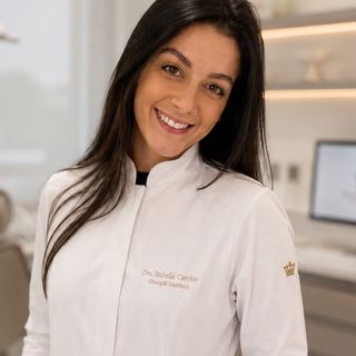 Izabella Carchio, Dentista São Paulo