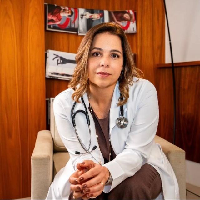 Elaine  Farah, Cardiologista Campinas