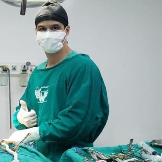 Miqueias Feitosa Leite, Ortopedista - Traumatologista Parauapebas