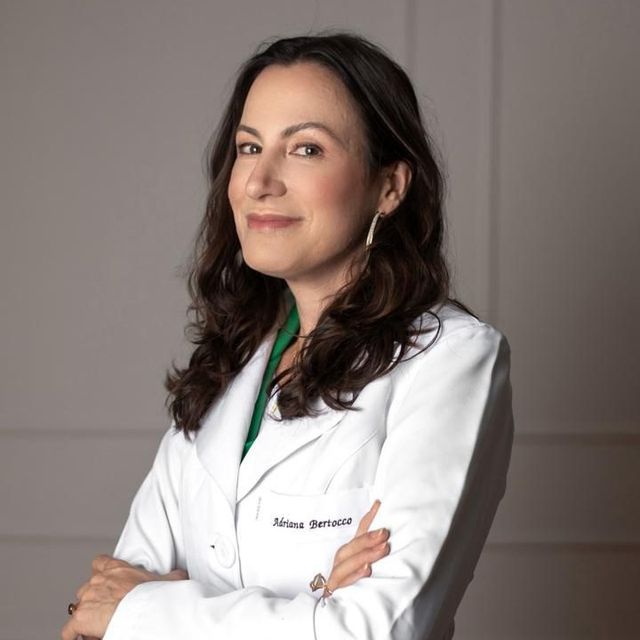 Adriana Corrêa Bertocco, Médico clínico geral São Paulo